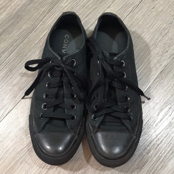 Converse All-Stars All Black Low Tops Lace Up Design size 6 - Picture 1 of 10